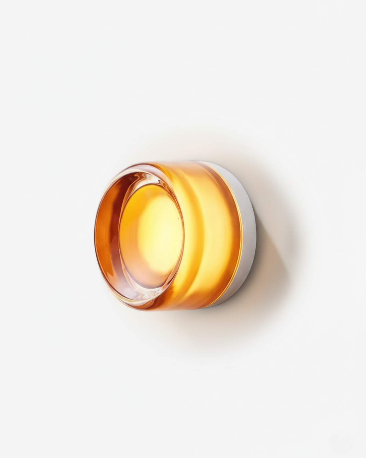 EVOA wall light in Amber