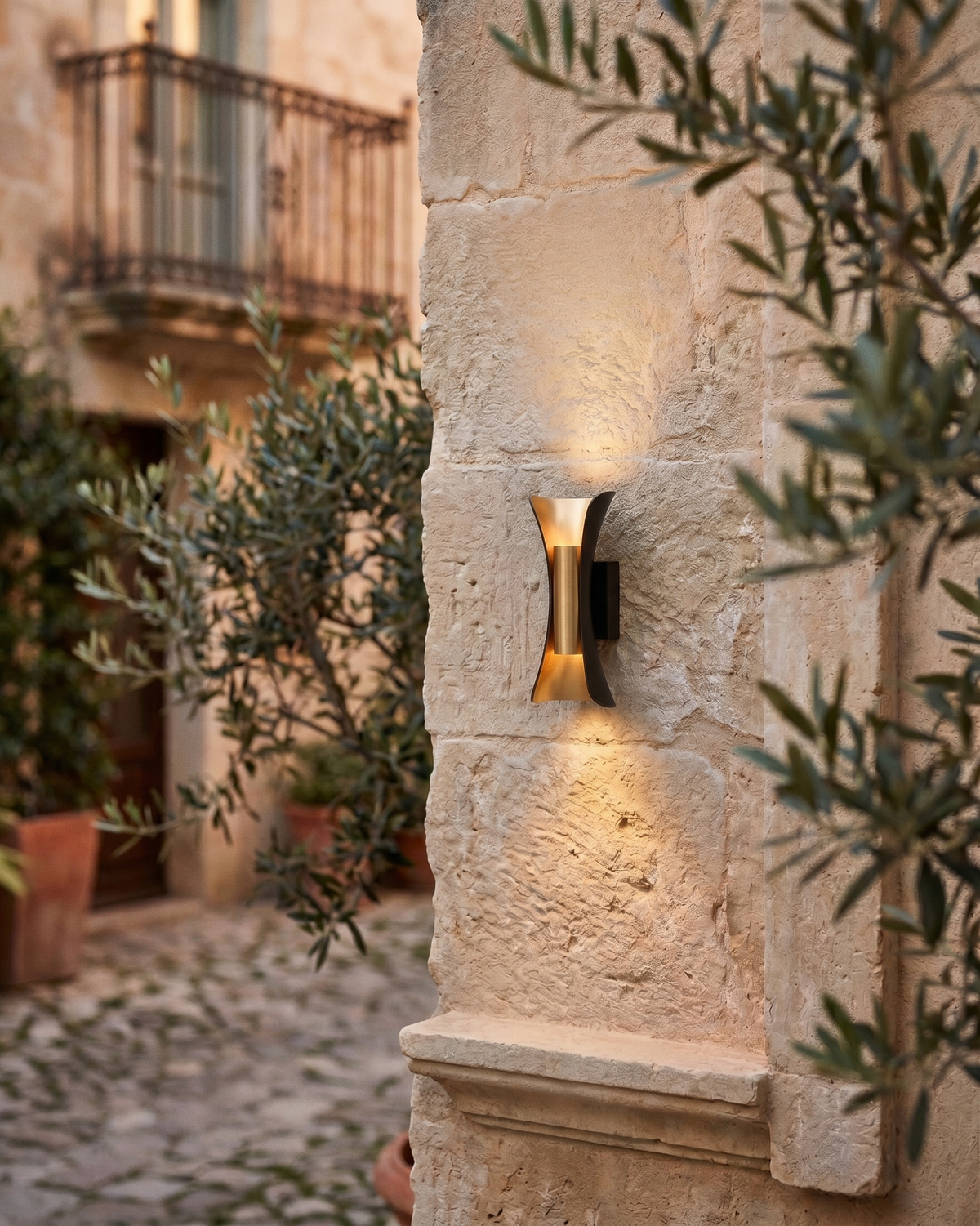 Wall Light | HUGEL - Körven Studio