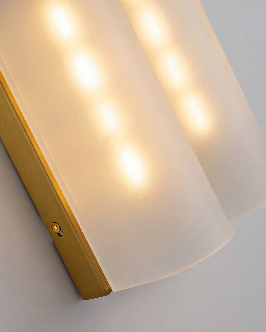 Wall Light | VENOR - Körven Studio